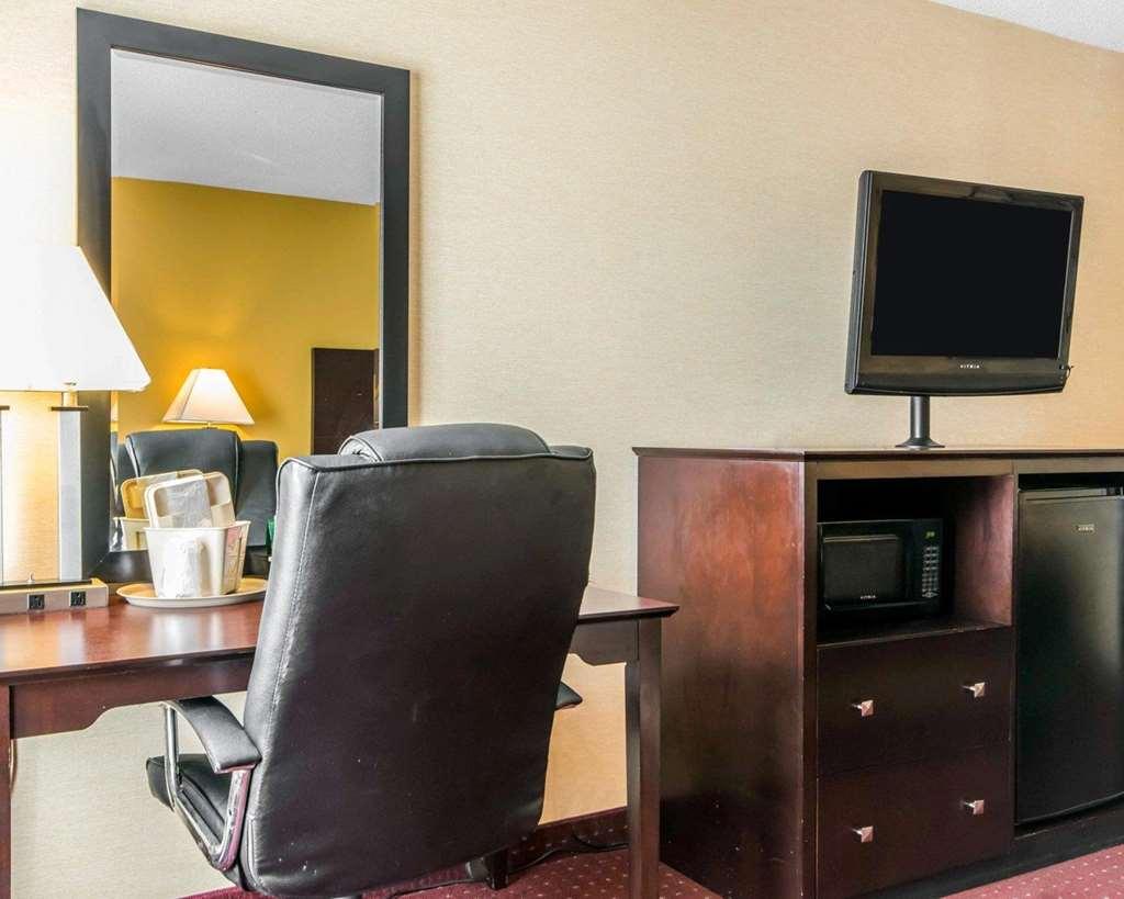 Quality Inn 2*
