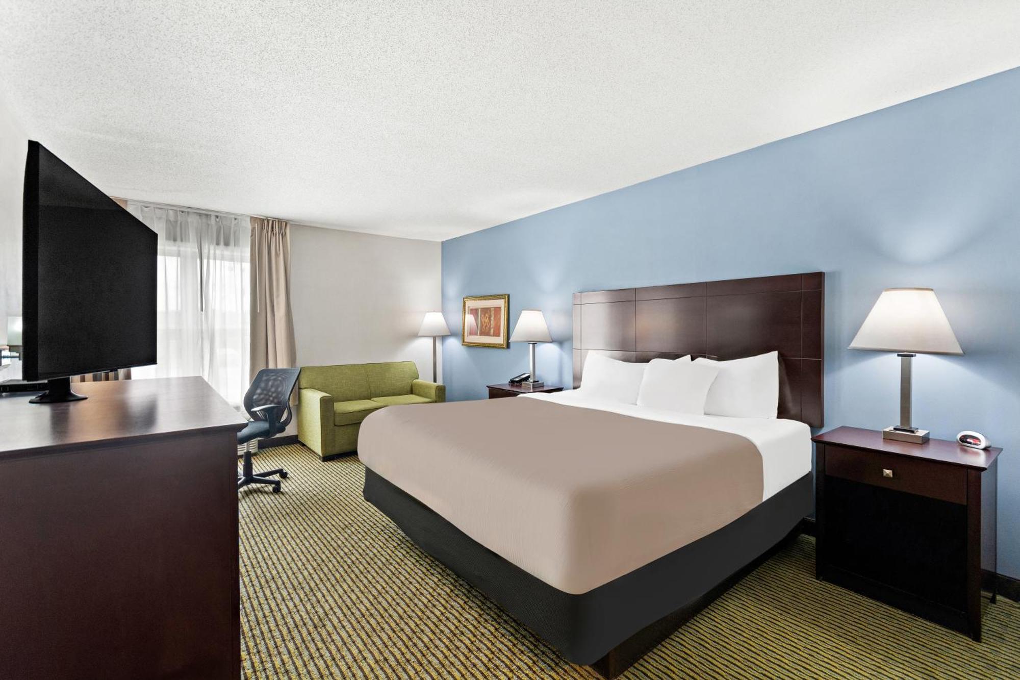 Quality Inn 2*